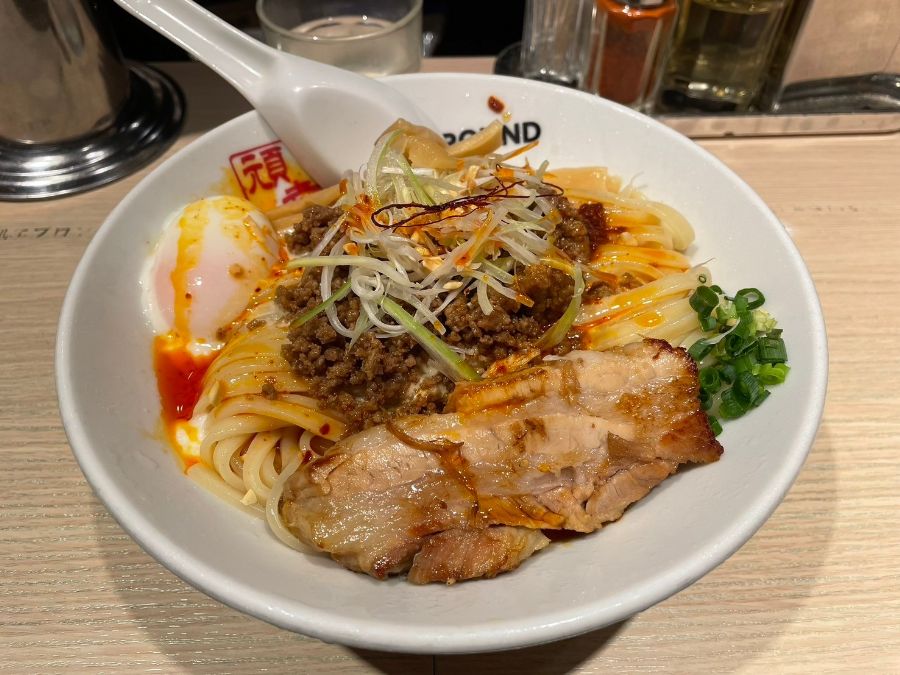 スキマ飯　第25回　東京都豊島区の「頑者 TOKYO UNDERGROUND RAMEN」