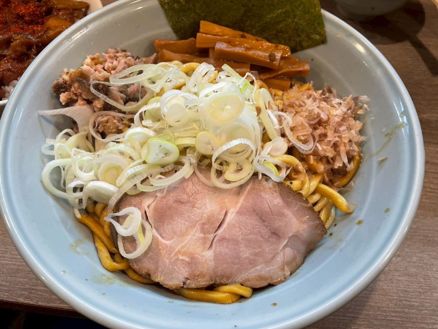 丼顔